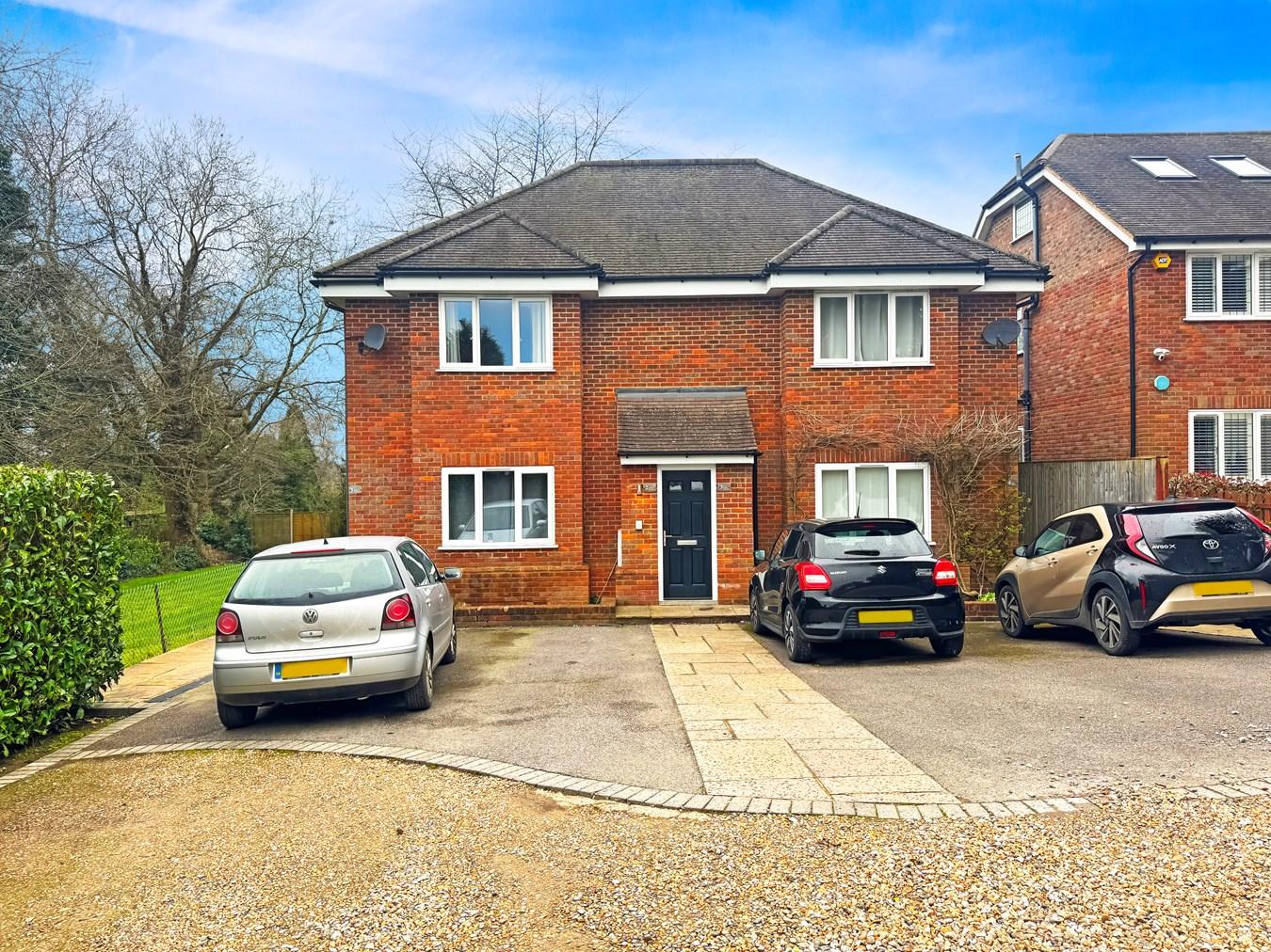 Flat Highover Park in Amersham