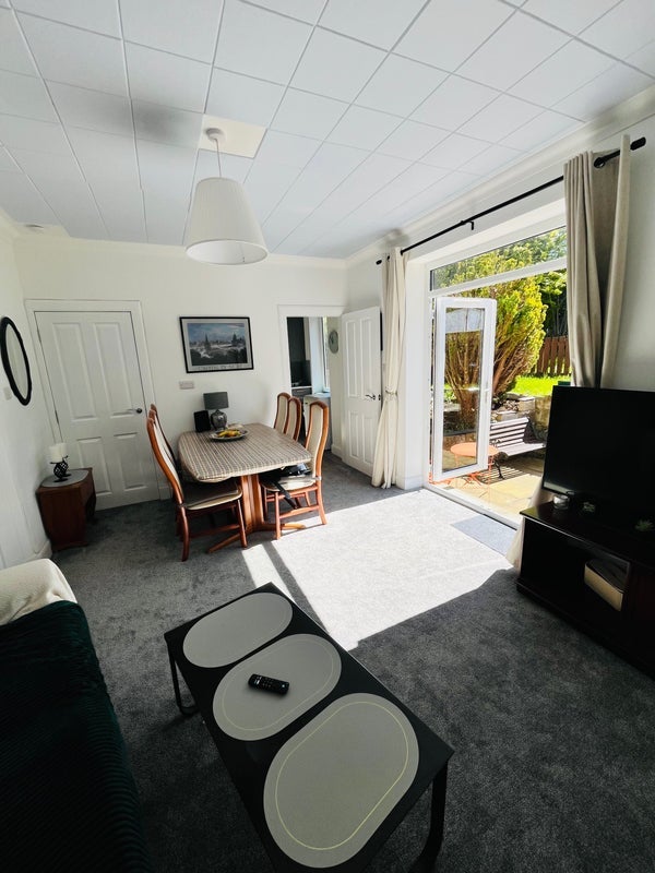 Room Colinton Mains Road in City of Edinburgh