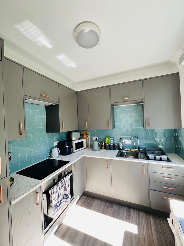 Room Colinton Mains Road in City of Edinburgh