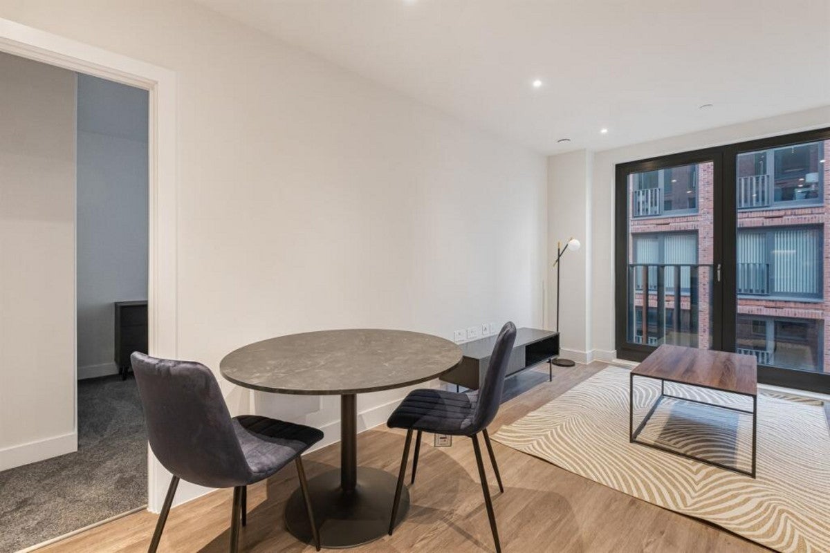 Flat Edgware Road in London