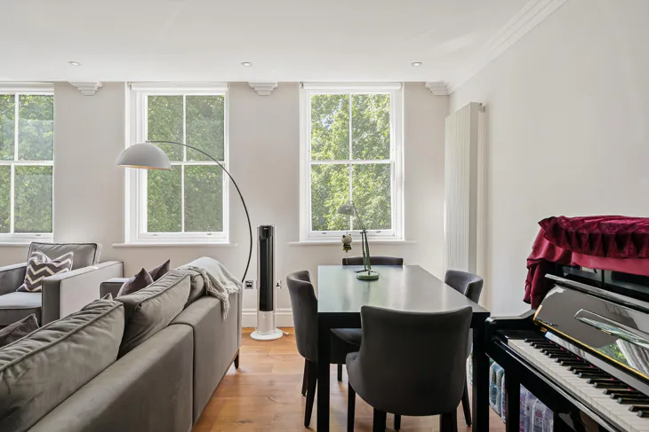 Flat Kensington Gardens Square in City of Westminster