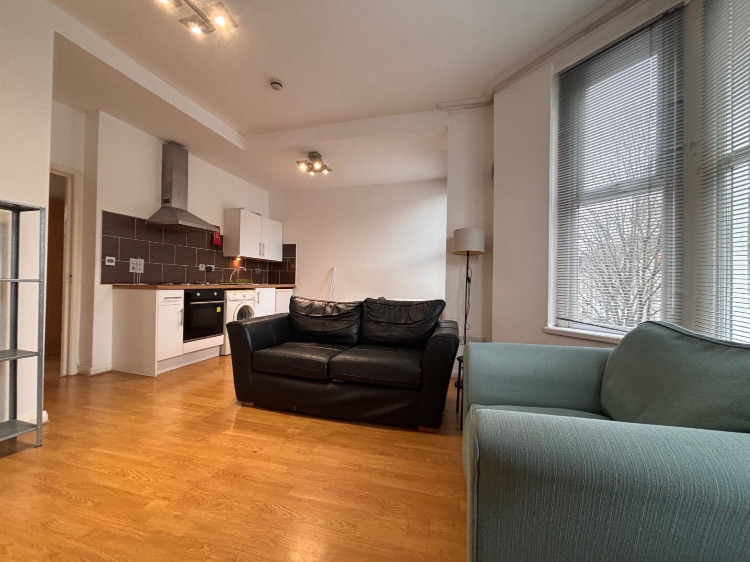 Flat Connaught Road in Cardiff
