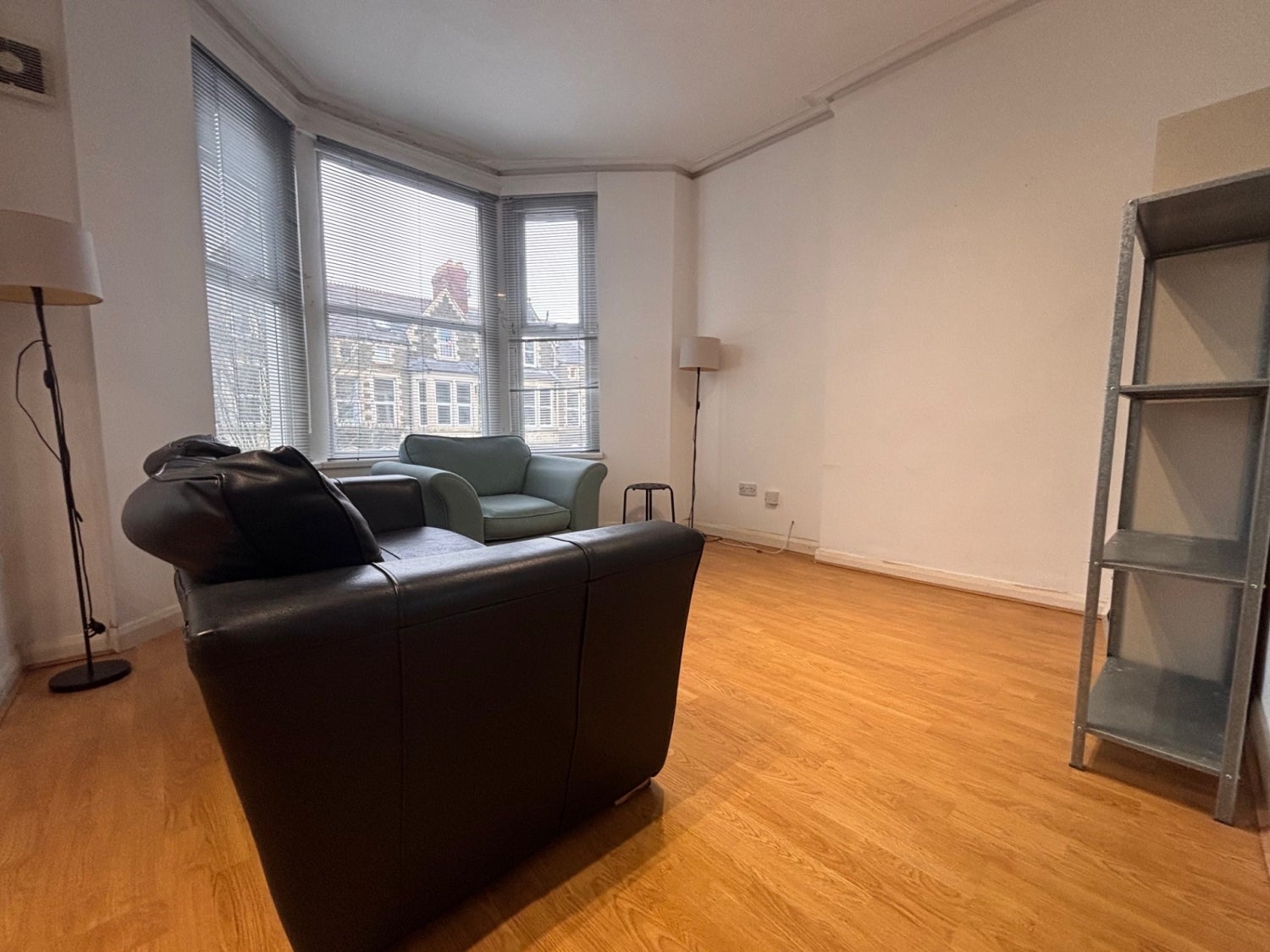 Flat Connaught Road in Cardiff