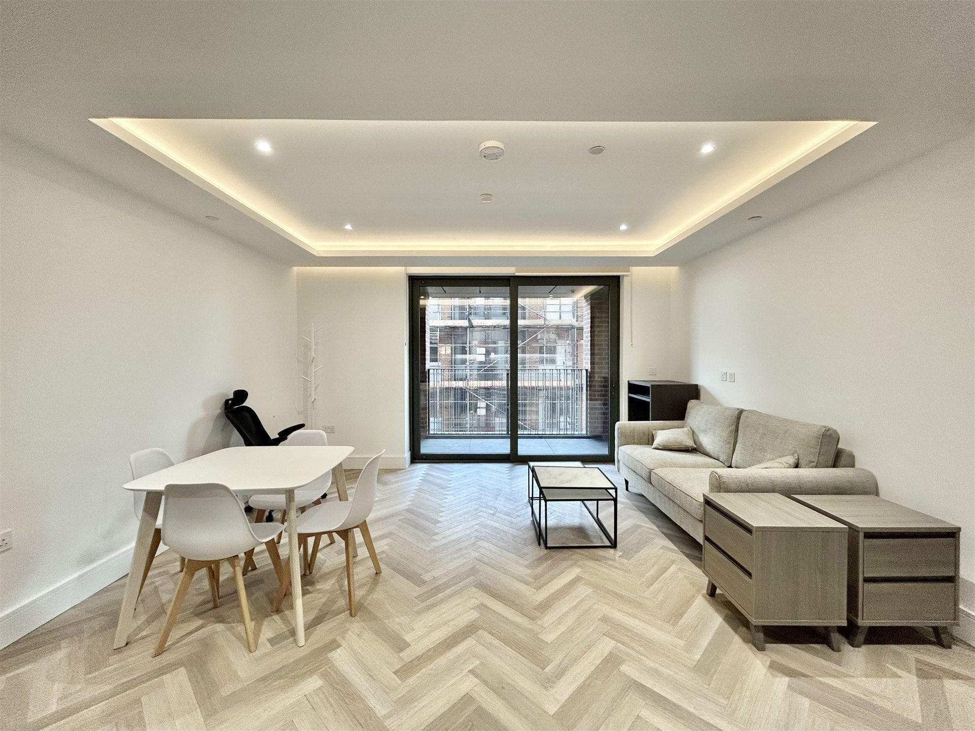 Flat Burrows Mews in London