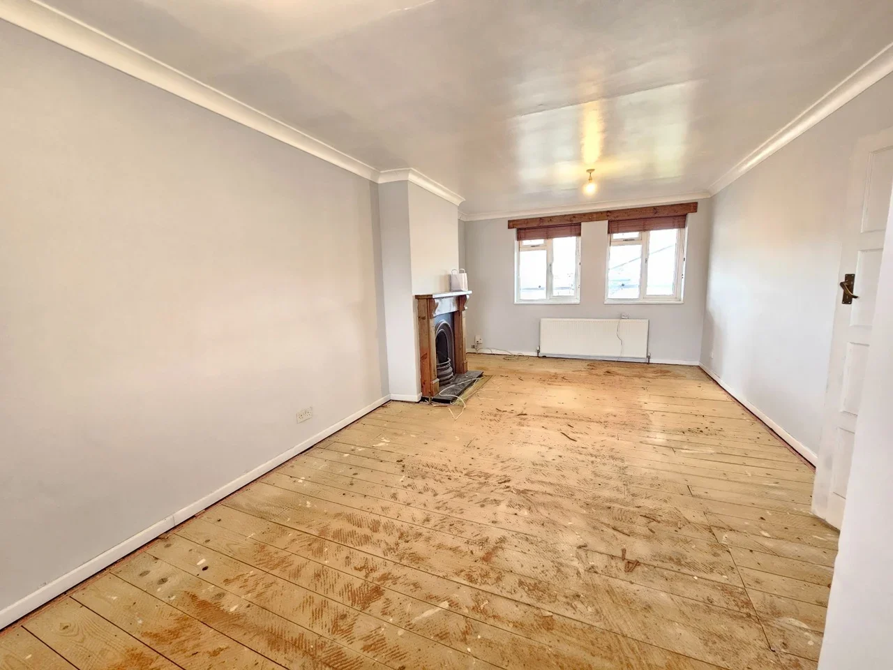 Flat South Lodge Avenue in Greater London