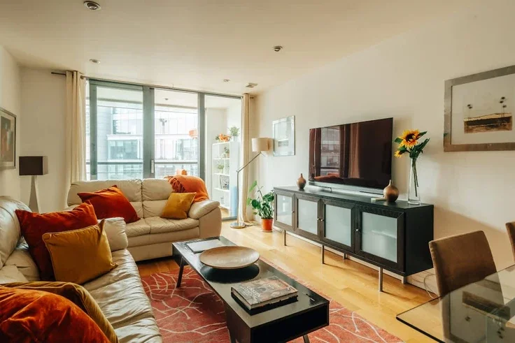 Flat Sheldon Square in City of Westminster