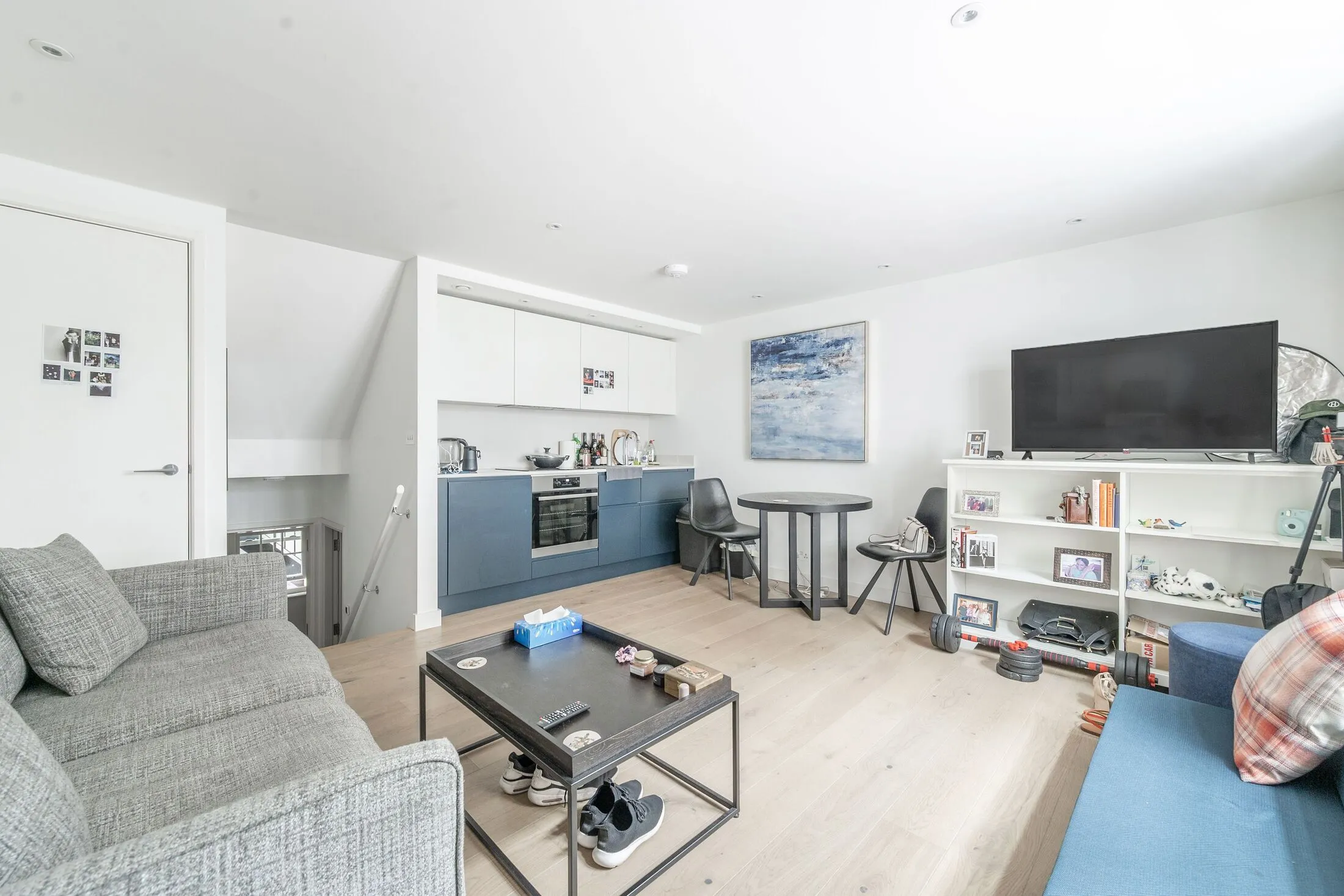Flat Radnor Walk in Greater London