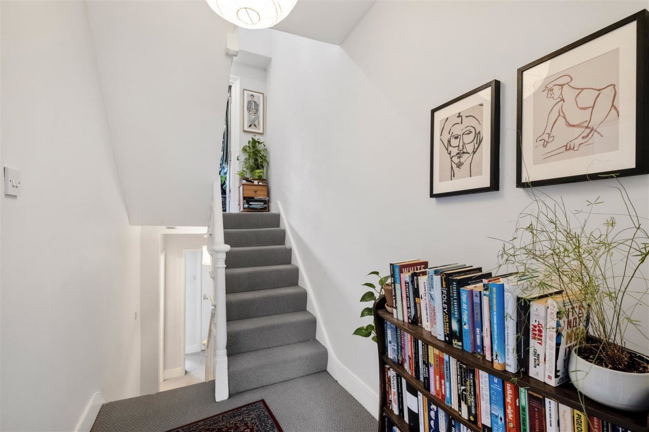 Flat Santley Street in London