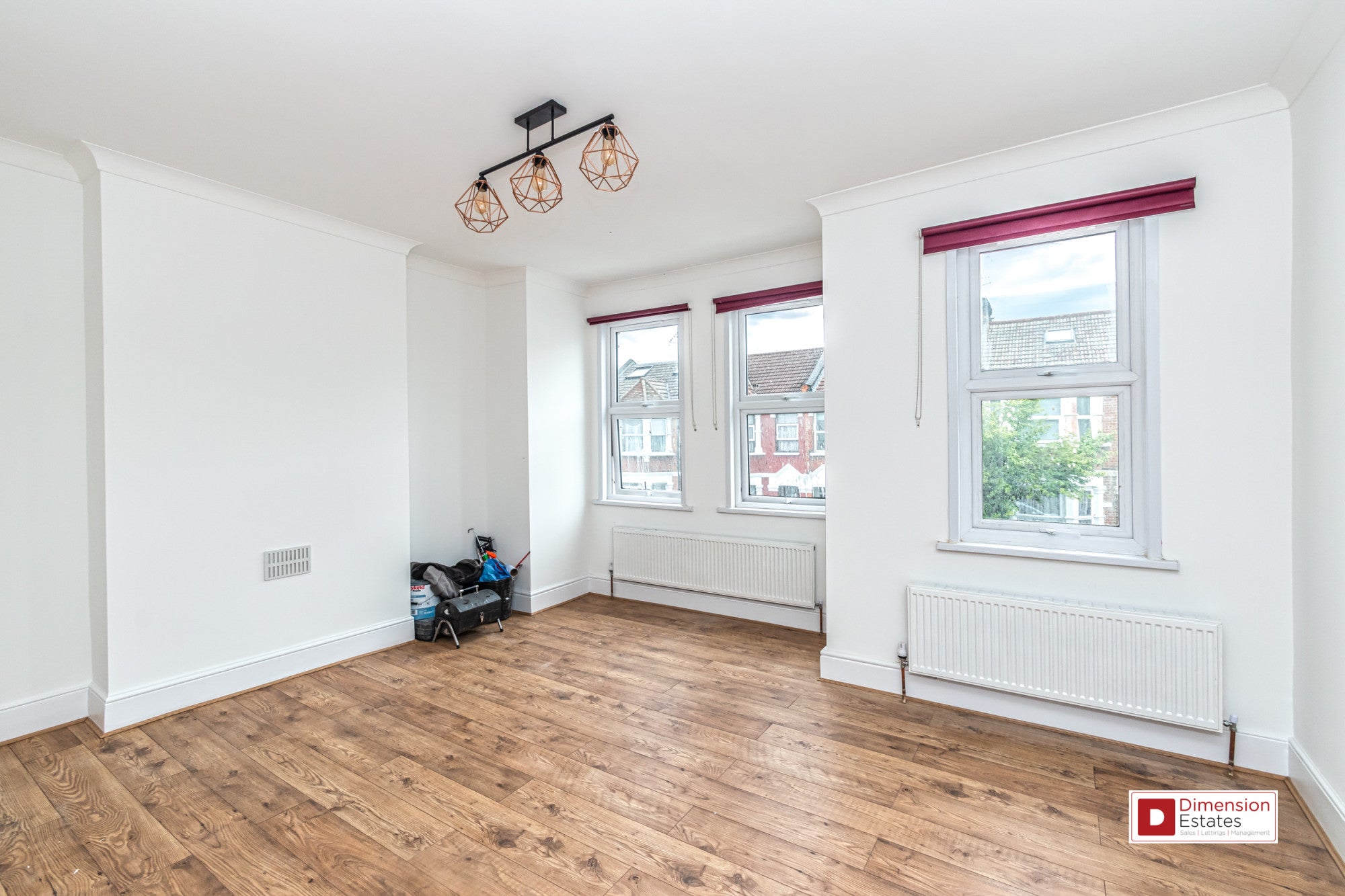 Flat Mount Pleasant Road in Greater London