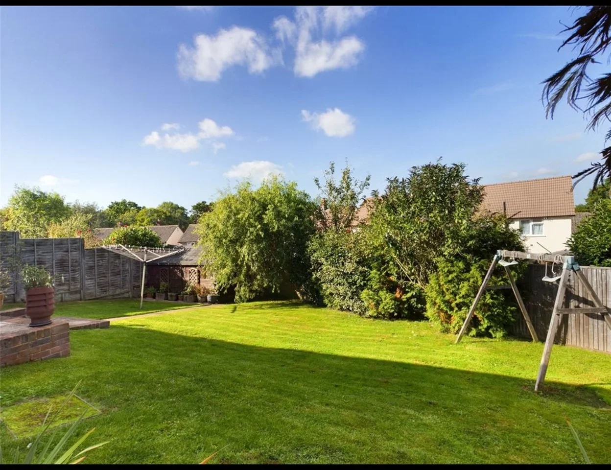 House Hunt Road in Tonbridge and Malling