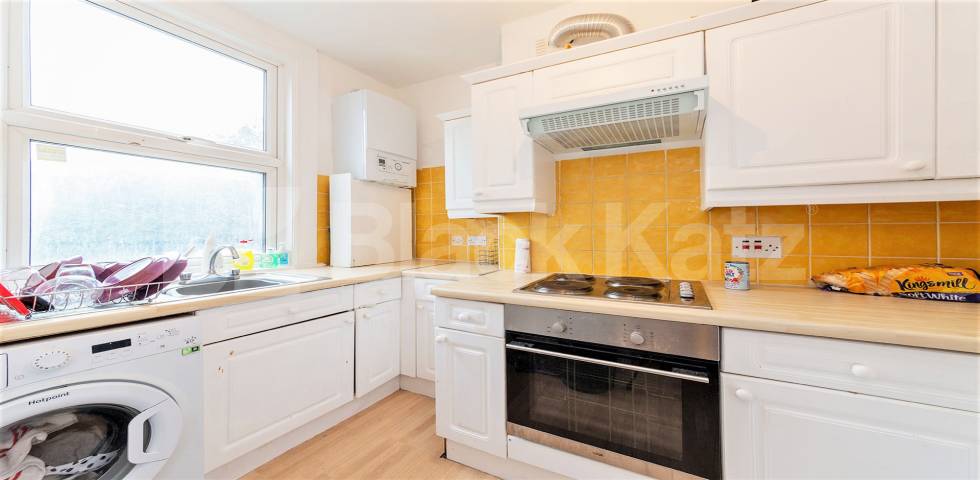 Flat Iverson Road in Greater London