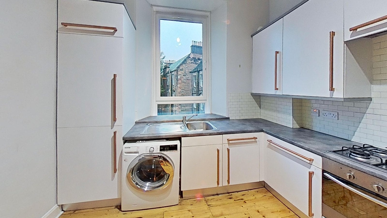 Flat Stewart Terrace in City of Edinburgh