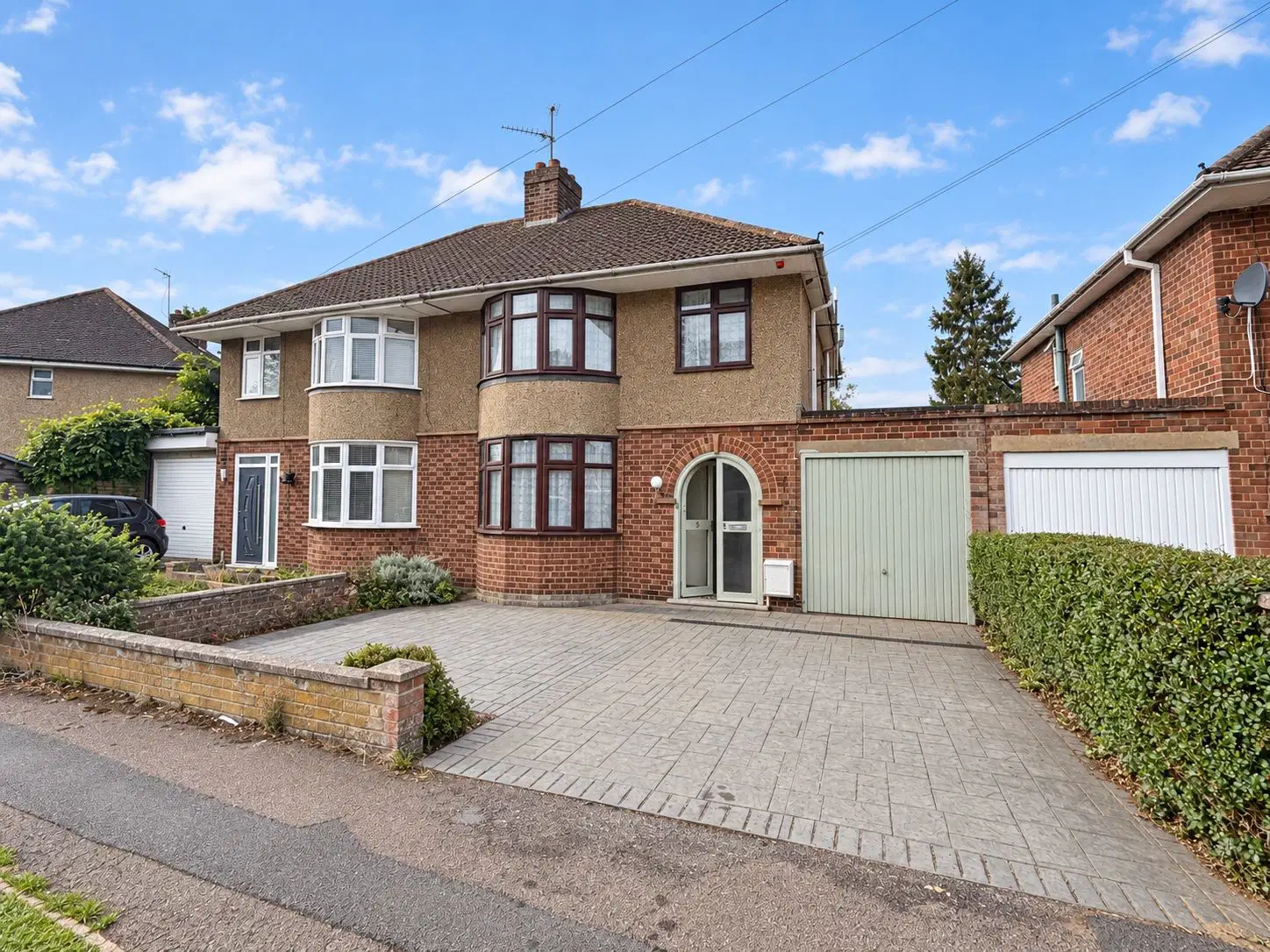 House Grassmere Avenue in Northampton