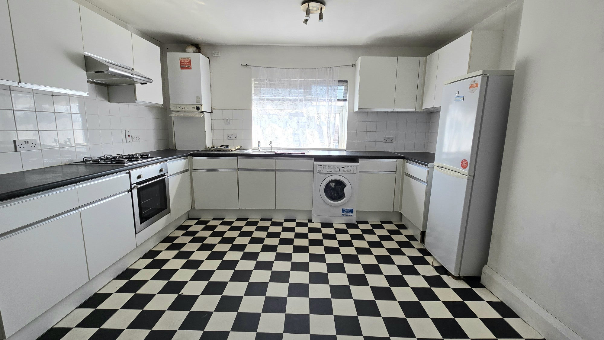 Flat Wood Lane in Greater London
