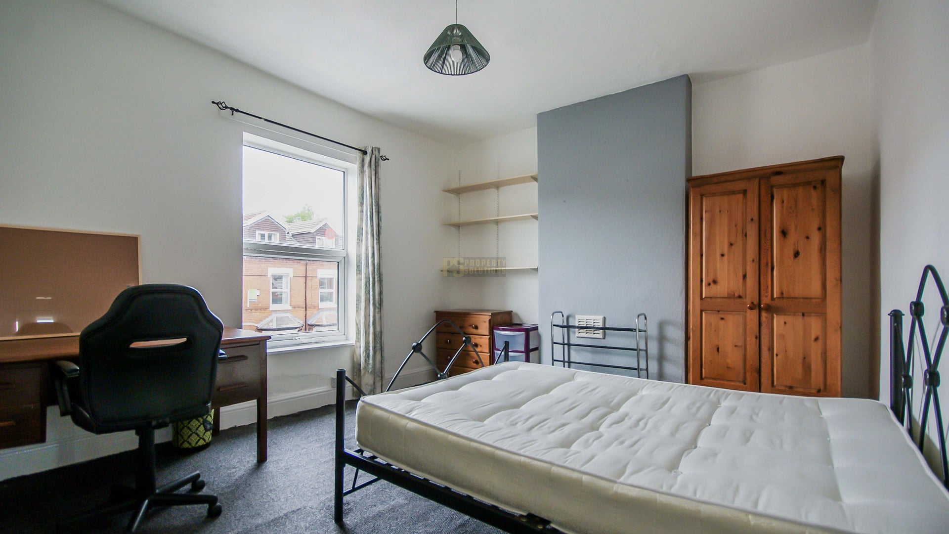 Room Luton Road in Birmingham