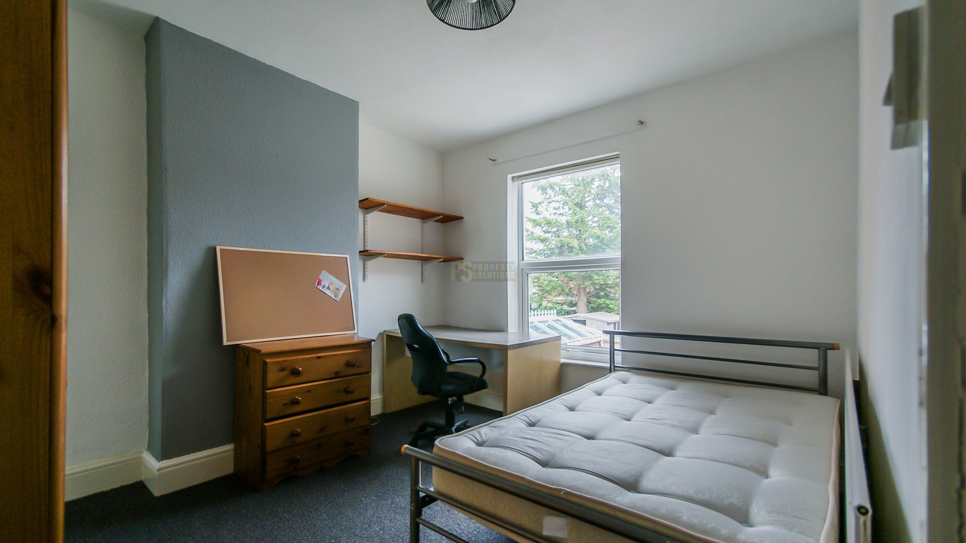 Room Luton Road in Birmingham