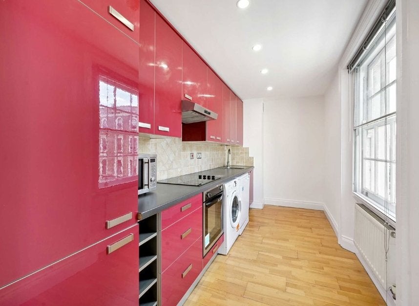 Flat Fulham Road in Greater London