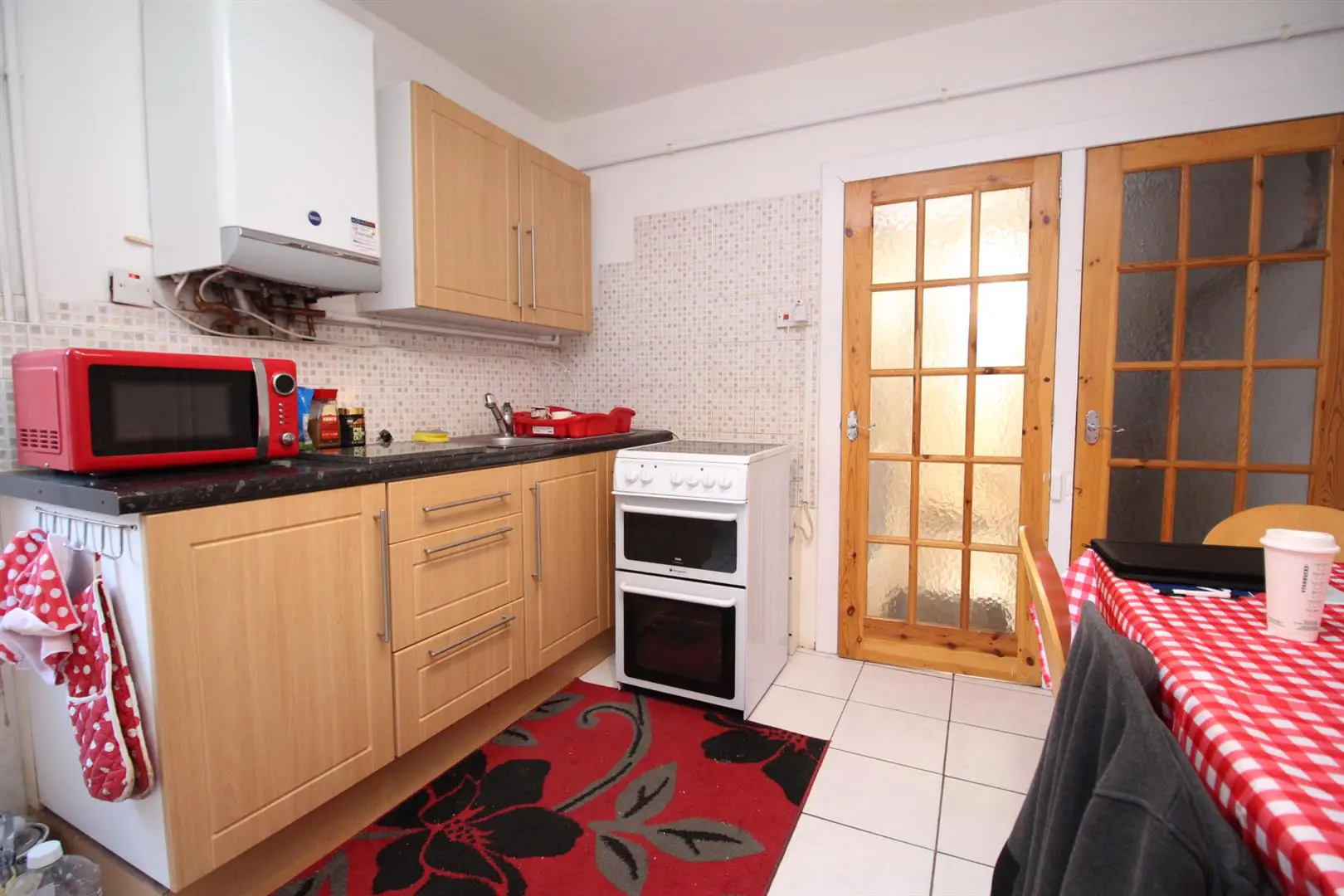 Room Somerset Road in Ashford