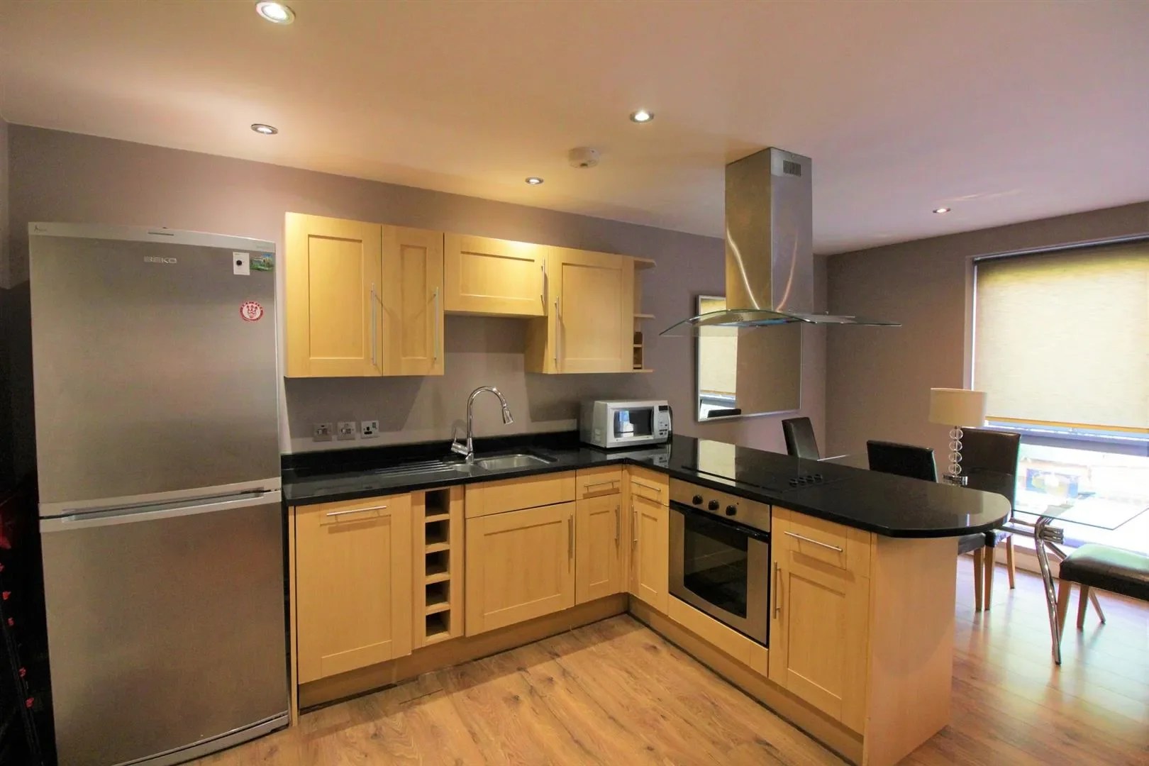 Flat Alpha Grove in Greater London