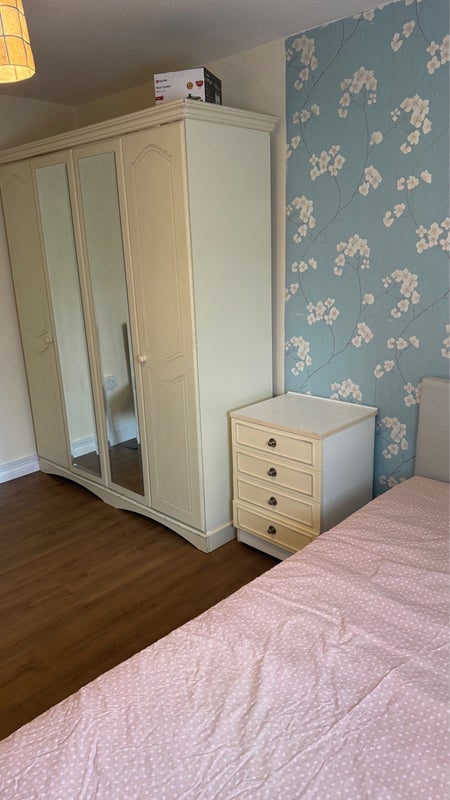 Room Cordwallis Road in Maidenhead
