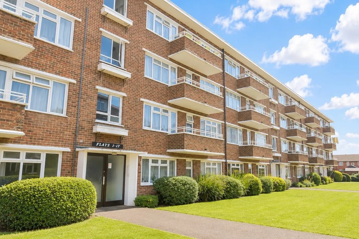 Flat Beatrice Road in Southampton