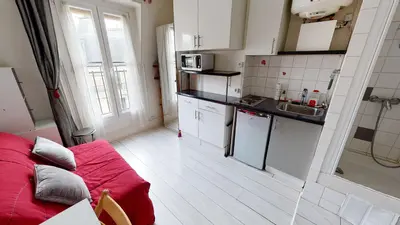 Flat Rue Damrémont in Paris