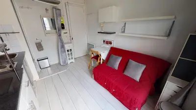 Flat Rue Damrémont in Paris