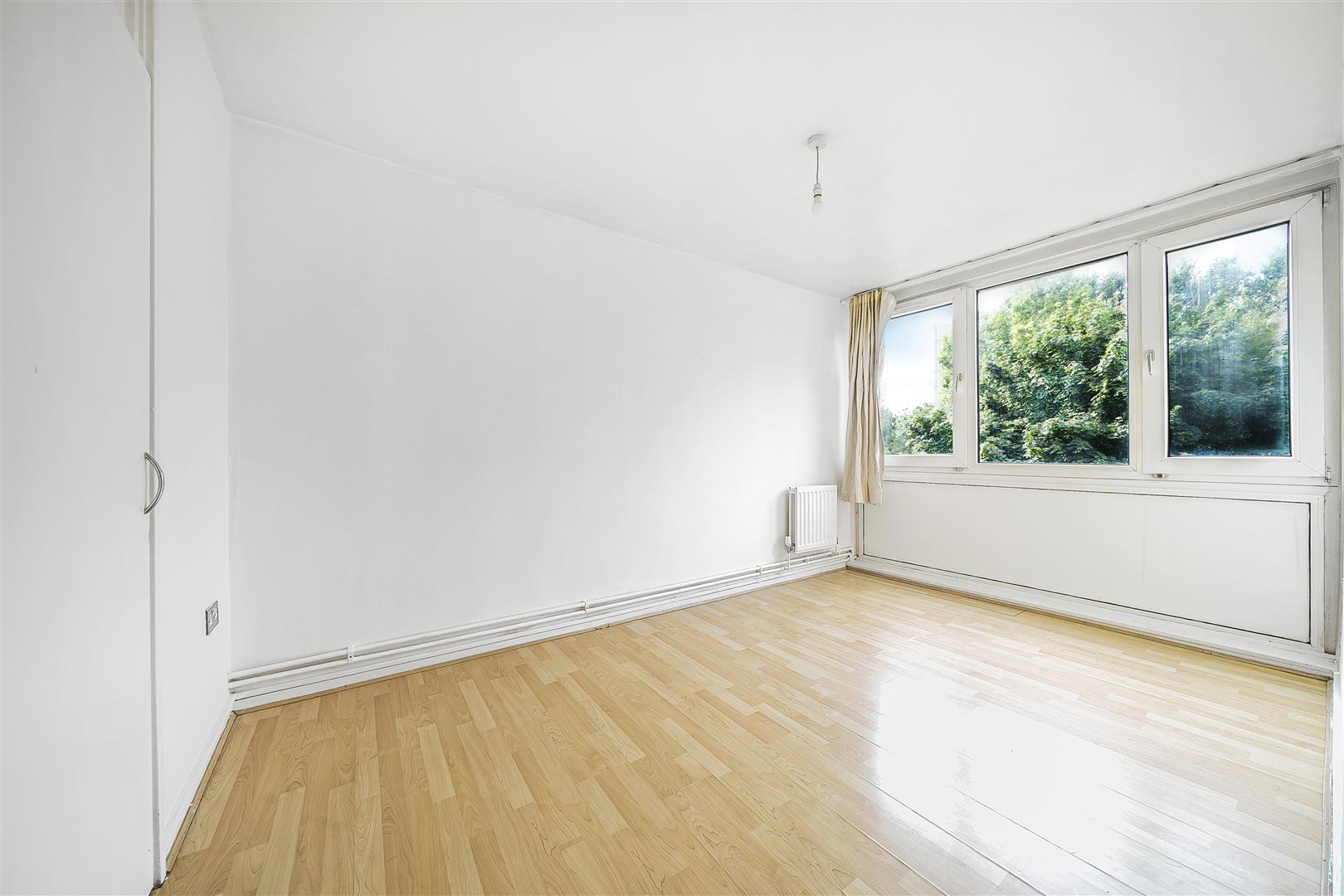 Flat Sherfield Gardens in Greater London