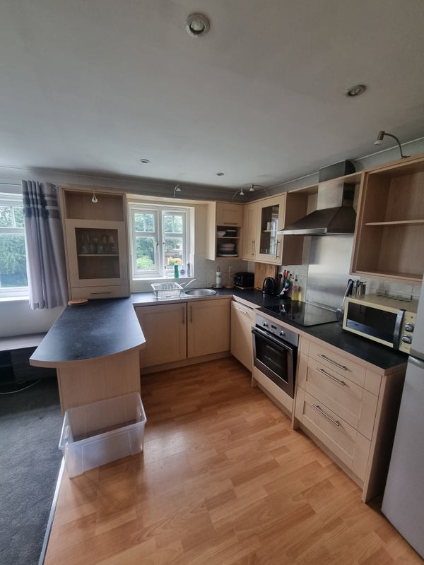 Flat Brackenhurst Place in Leeds