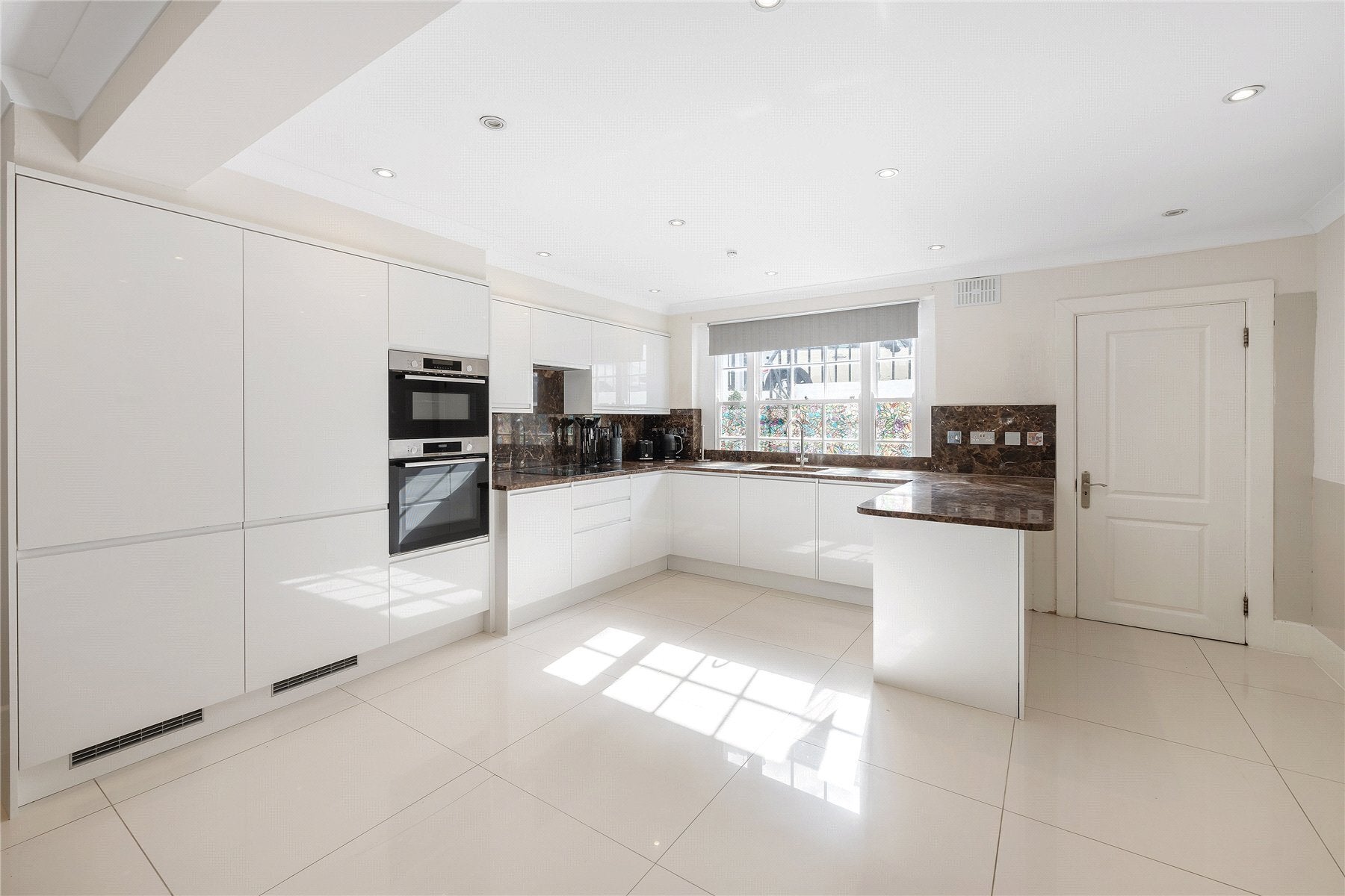 House Abingdon Villas in Greater London