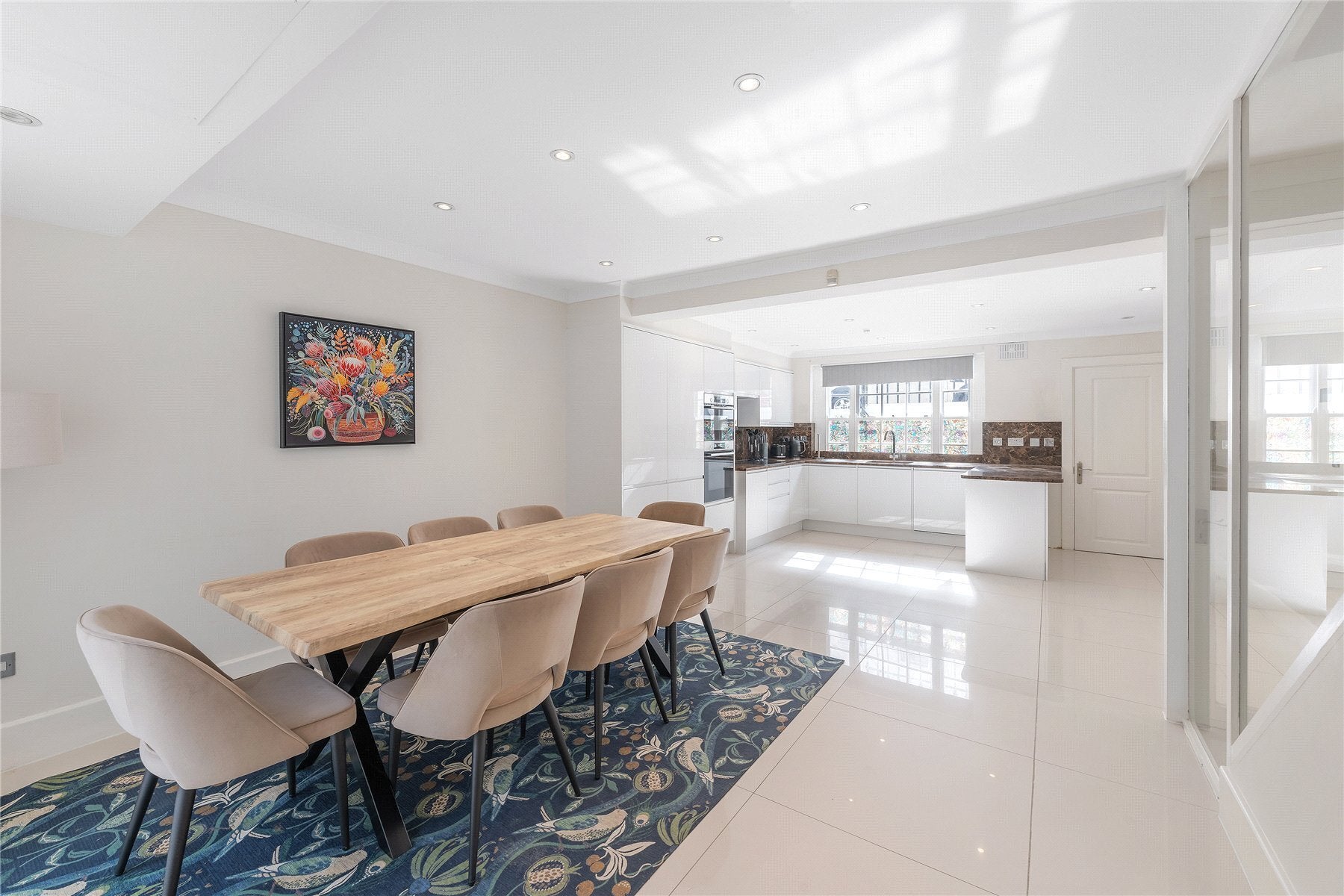 House Abingdon Villas in Greater London