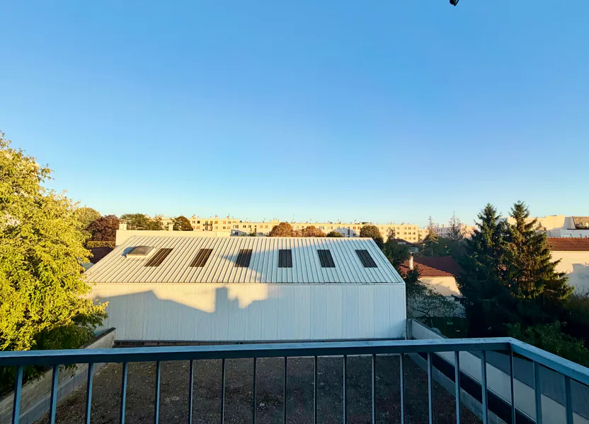 Appartement Rue du 42e de Ligne à Joinville-le-Pont