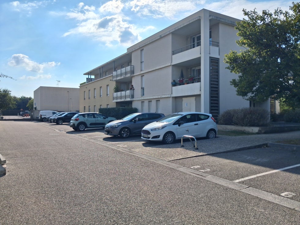 Appartement Avenue de la Pinède à Avignon