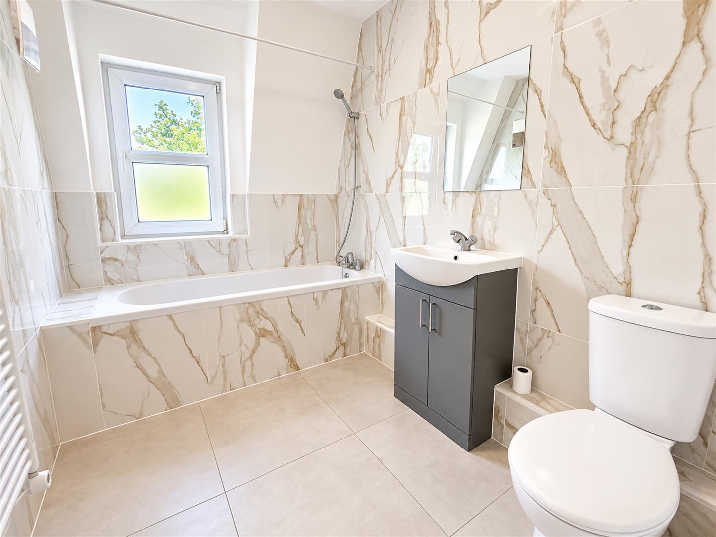 Flat B2205 in Canterbury
