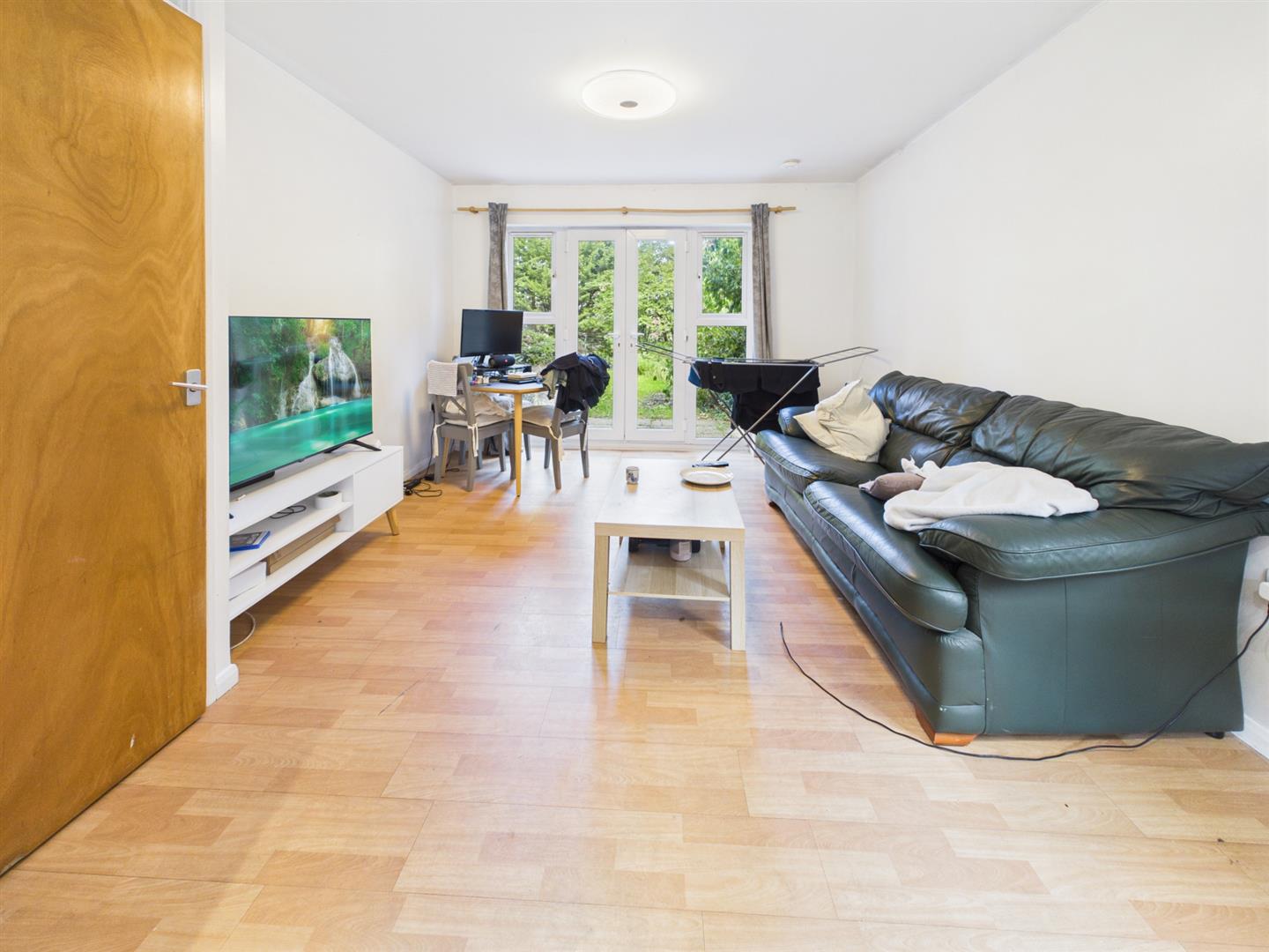 Flat Barnsdale Close in Charnwood