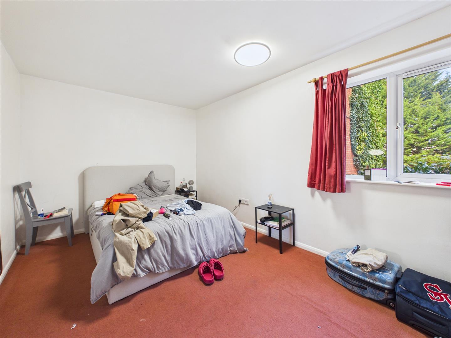 Flat Barnsdale Close in Charnwood