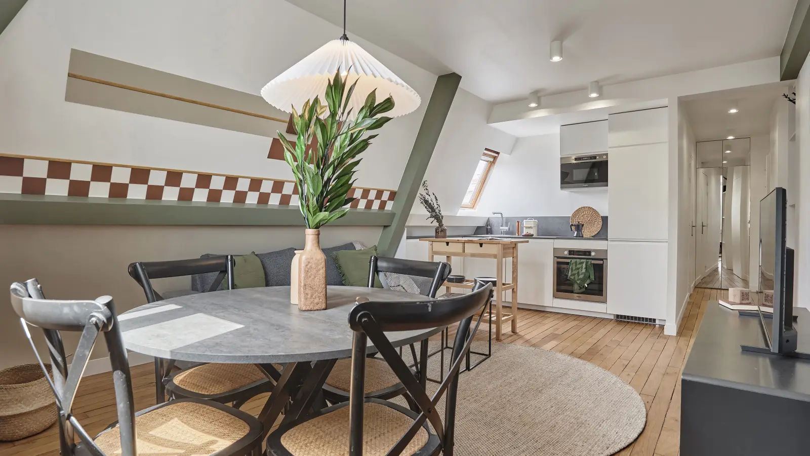 Flat Rue de Courcelles in Paris