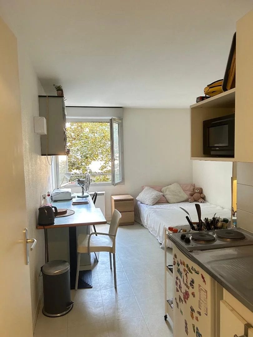 Flat Rue Jules Vallès in Villeurbanne