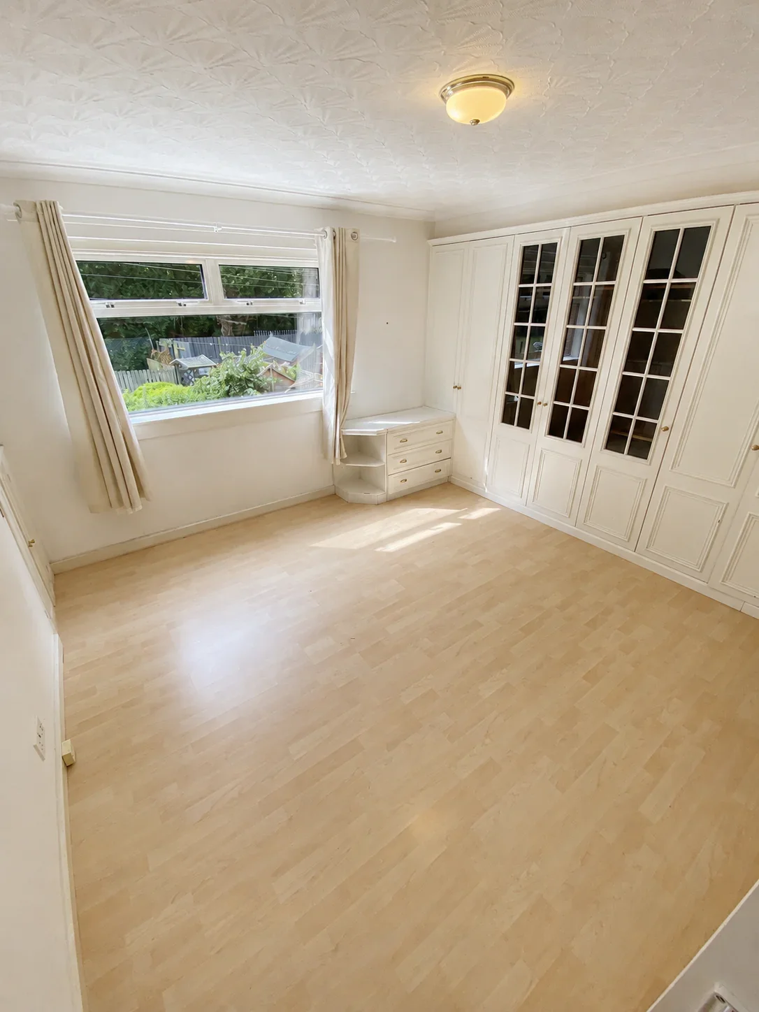 Flat Alan Breck Gardens in City of Edinburgh