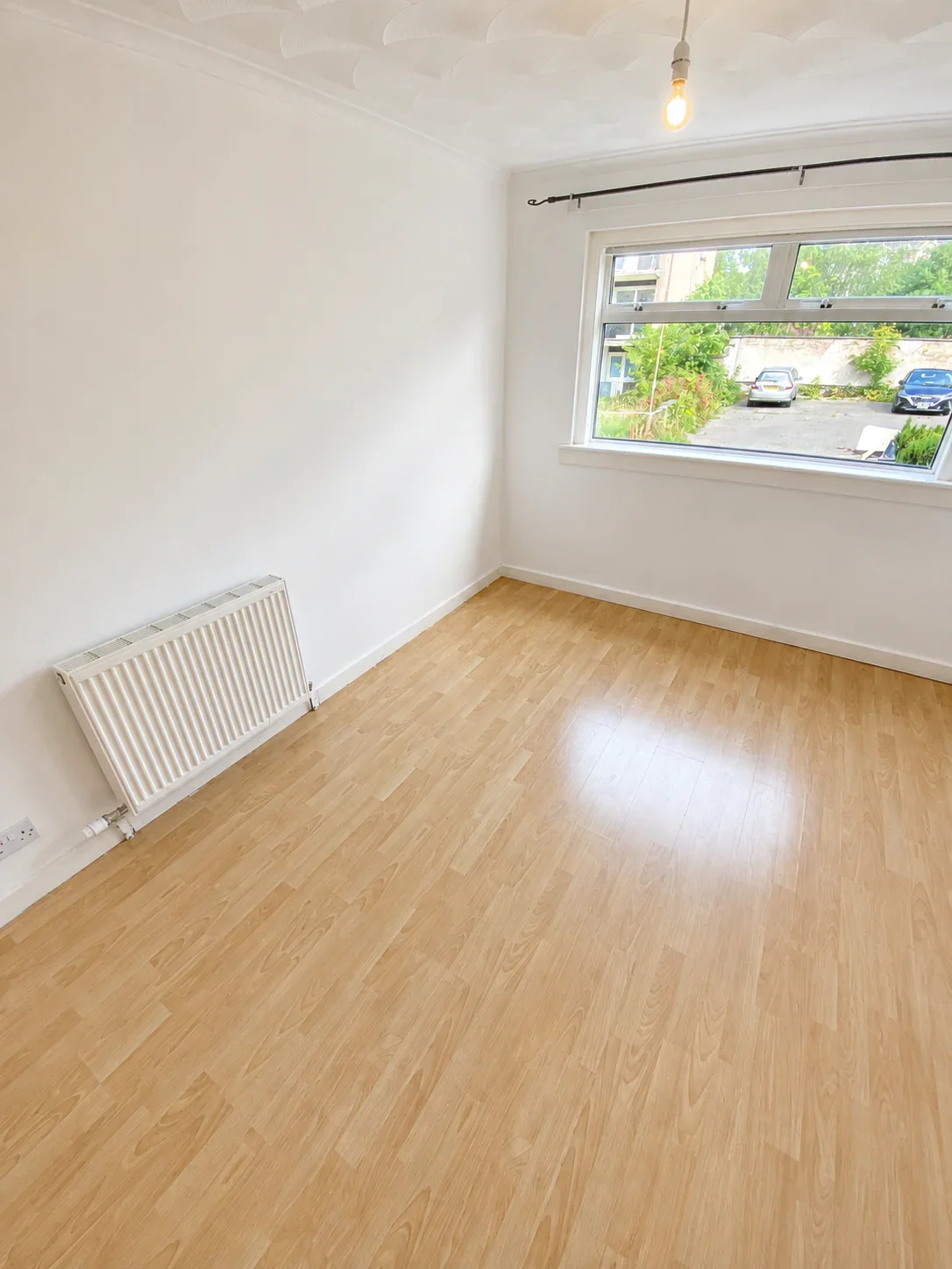 Flat Alan Breck Gardens in City of Edinburgh