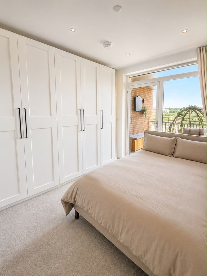 Flat Bute Close in Greater London
