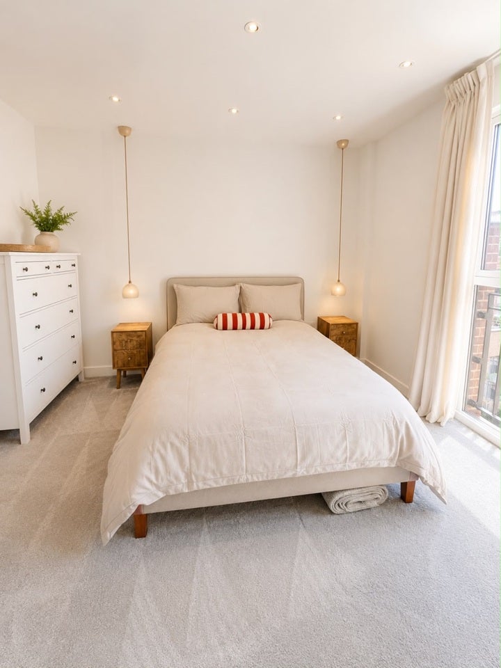 Flat Bute Close in Greater London
