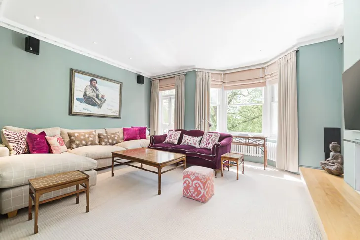 House Musgrave Crescent in Greater London