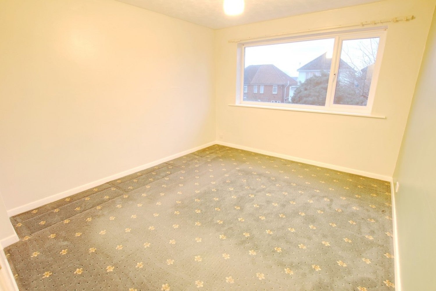 Flat Haskells Road in Poole