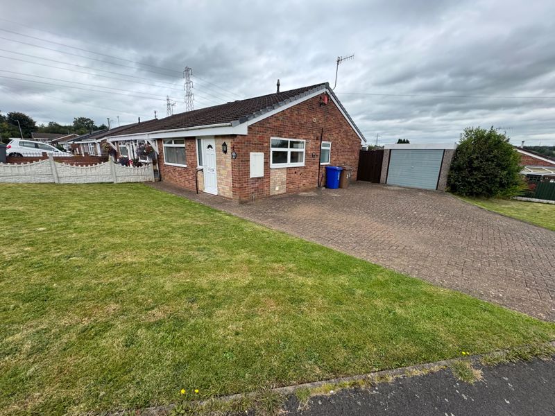 House Birchover Way in Stoke-on-Trent
