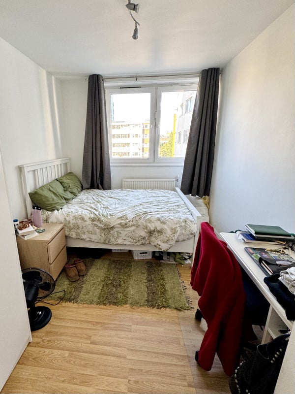 Flat Galway Street in Greater London
