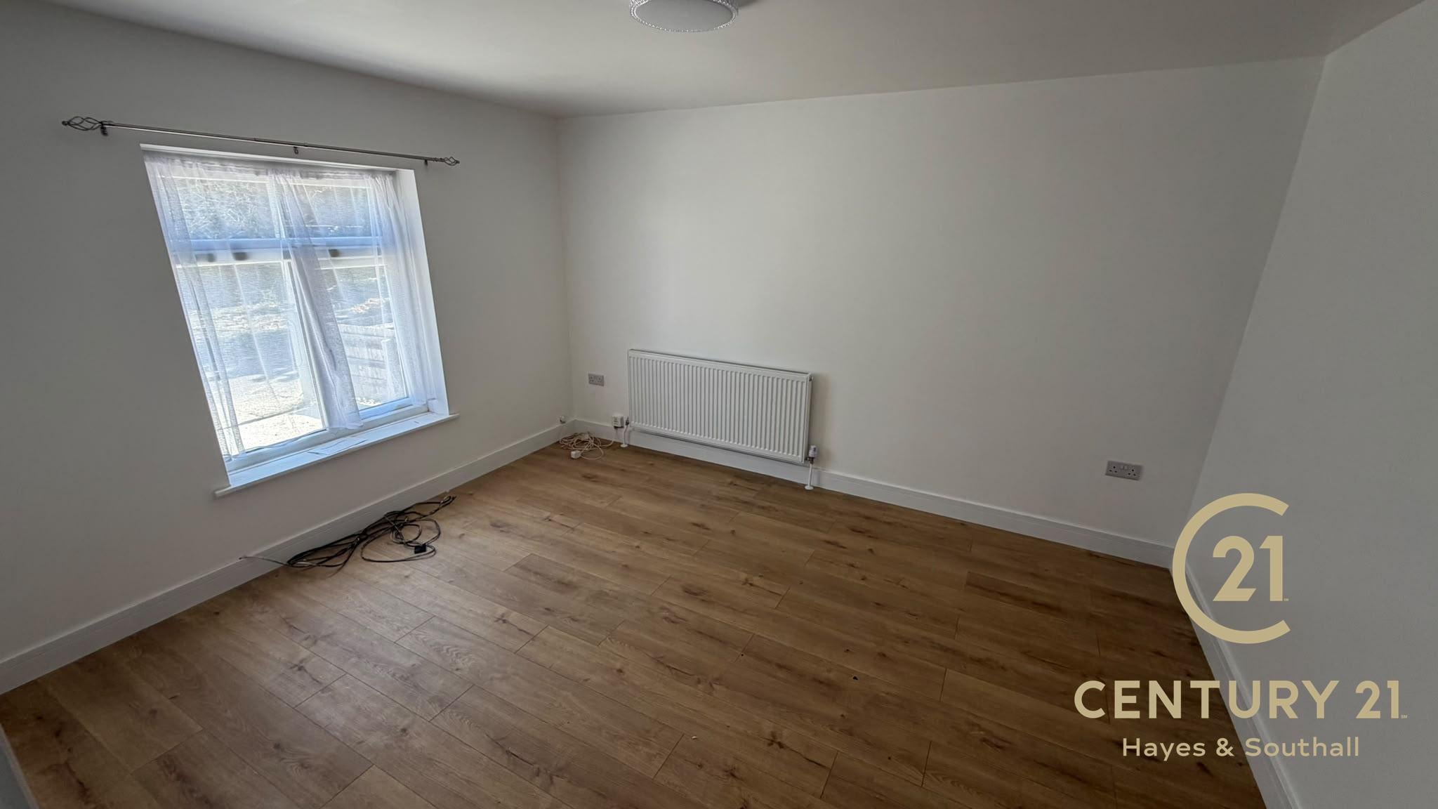 House Hobart Close in Greater London