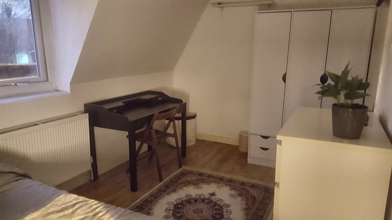 Room Malpas Road in Greater London
