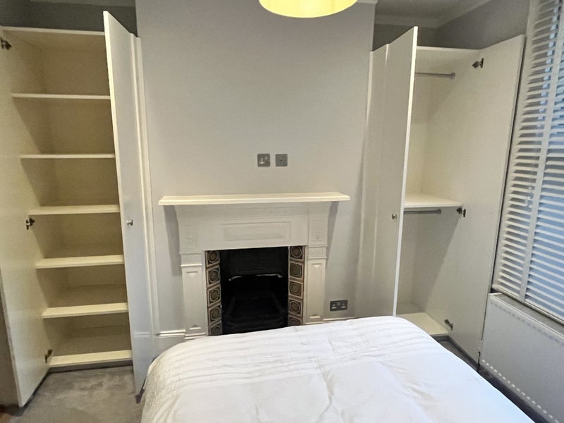 Room Marius Road in Greater London