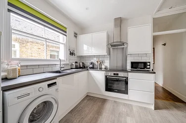 Flat Aslett Street in Greater London